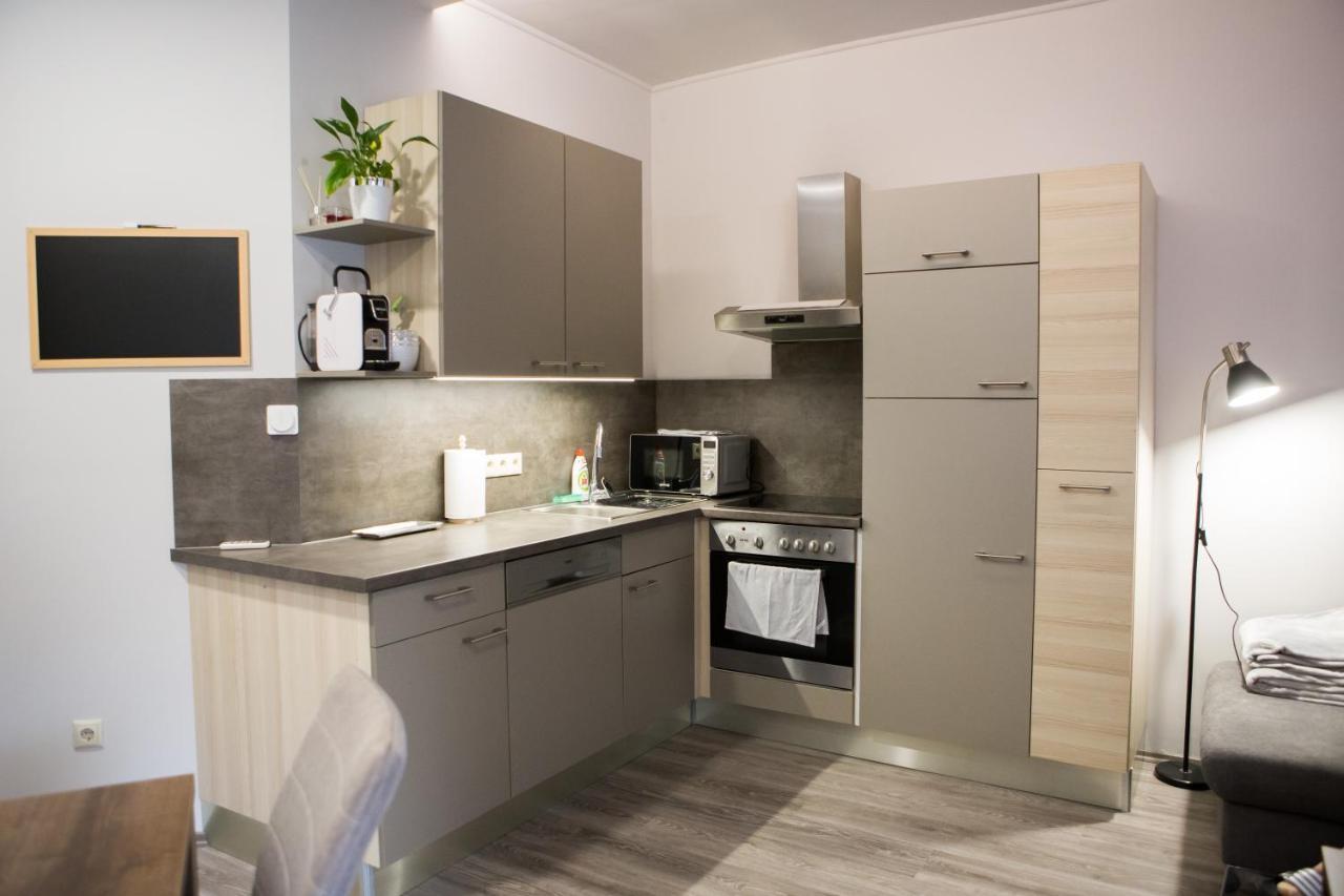 Kikelet Apartman Apartment Szombathely Exterior foto